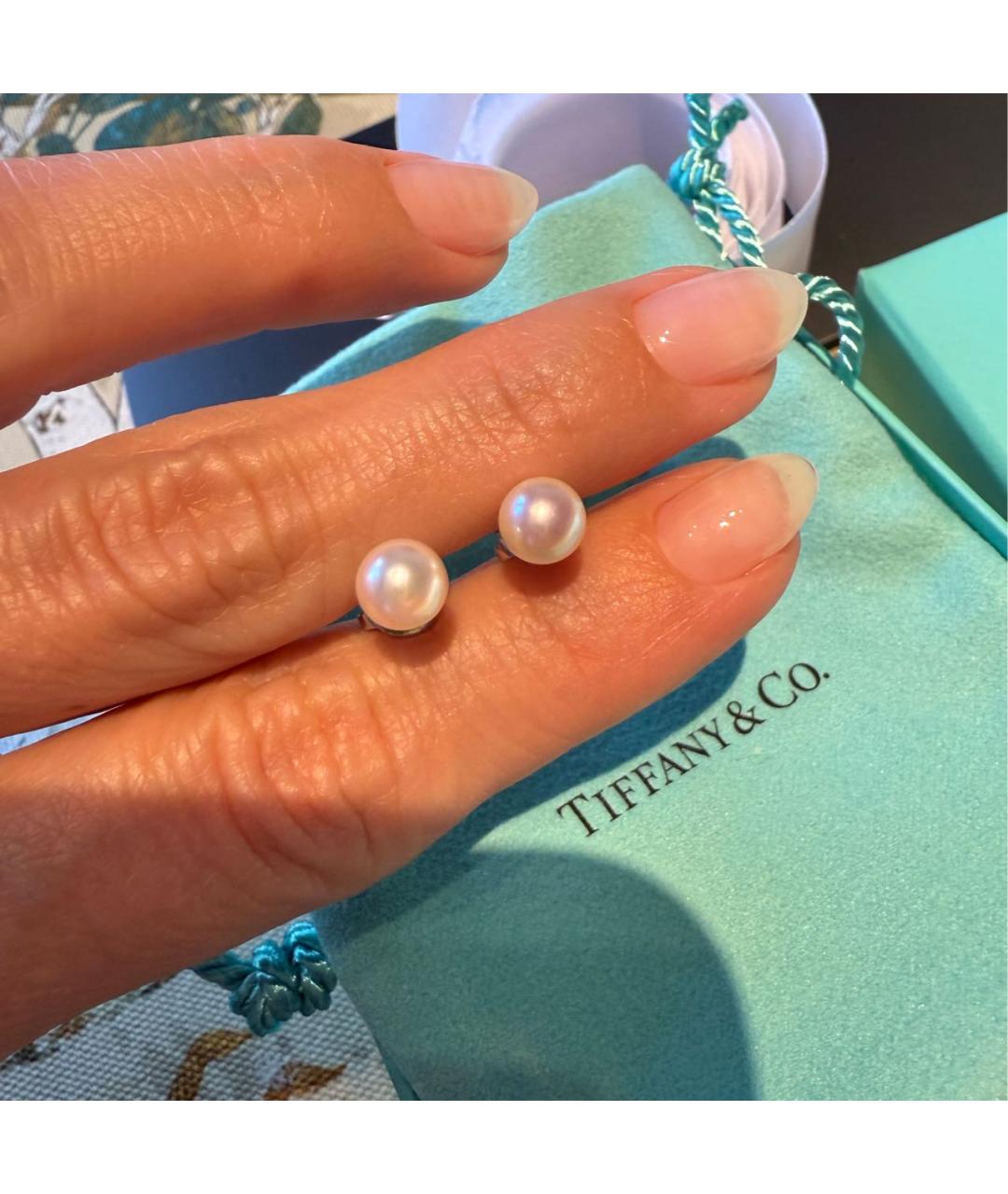 TIFFANY&CO Белые жемчужные серьги, фото 2