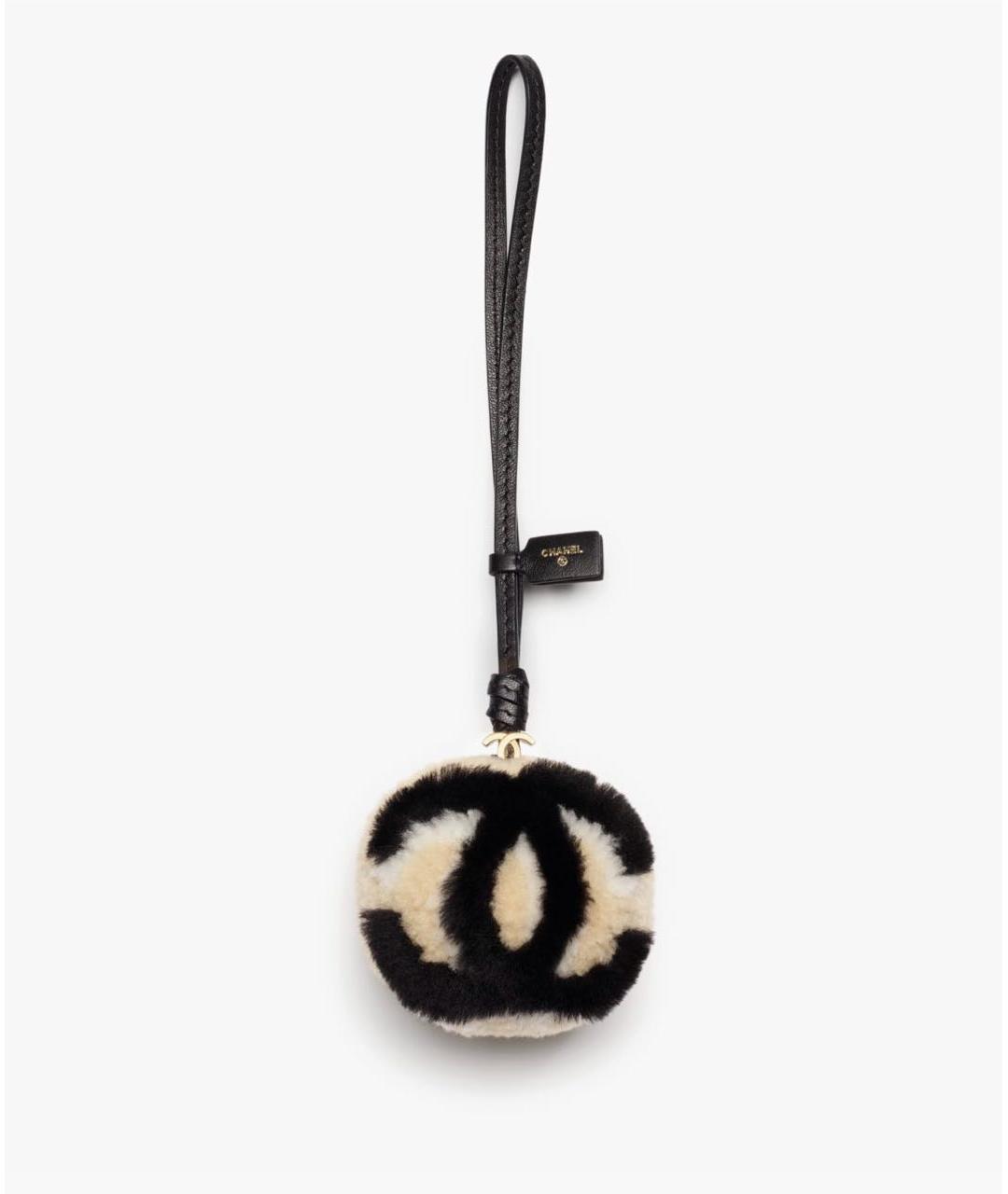 CHANEL Бежевый брелок, фото 3