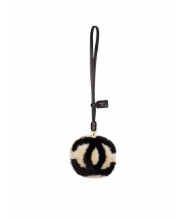 CHANEL Брелок