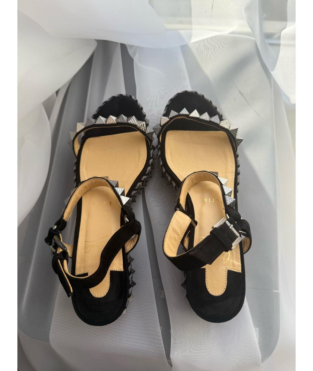CHRISTIAN LOUBOUTIN Черные замшевые босоножки, фото 3