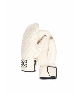 CHANEL Варежки