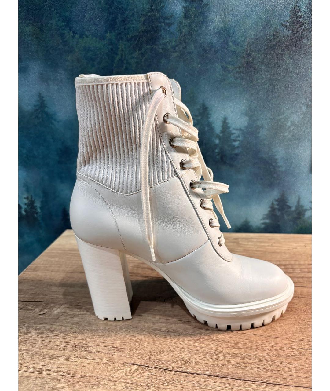 GIANVITO ROSSI Белые кожаные ботильоны, фото 6