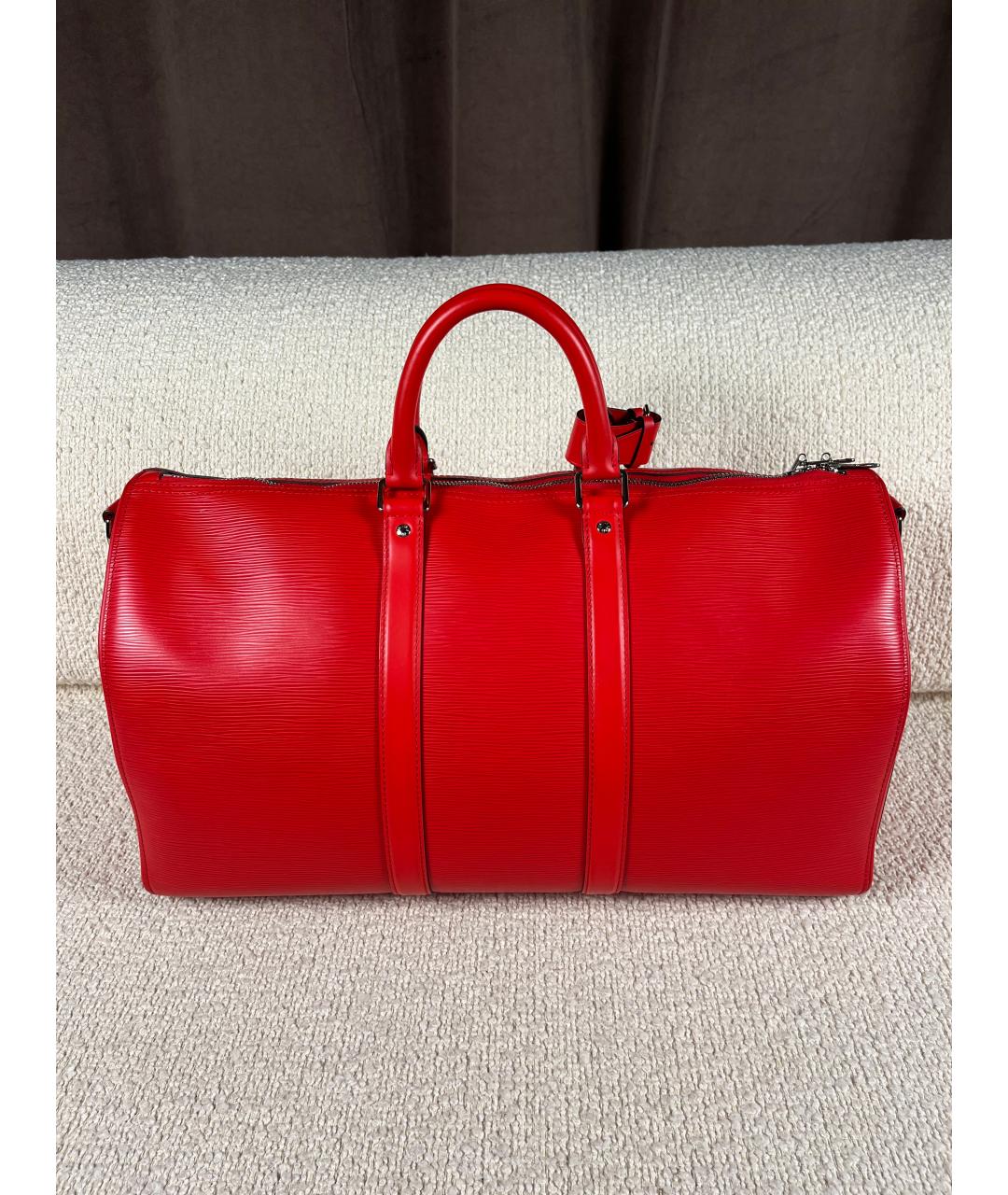 LOUIS VUITTON Красная кожаная дорожная/спортивная сумка, фото 3