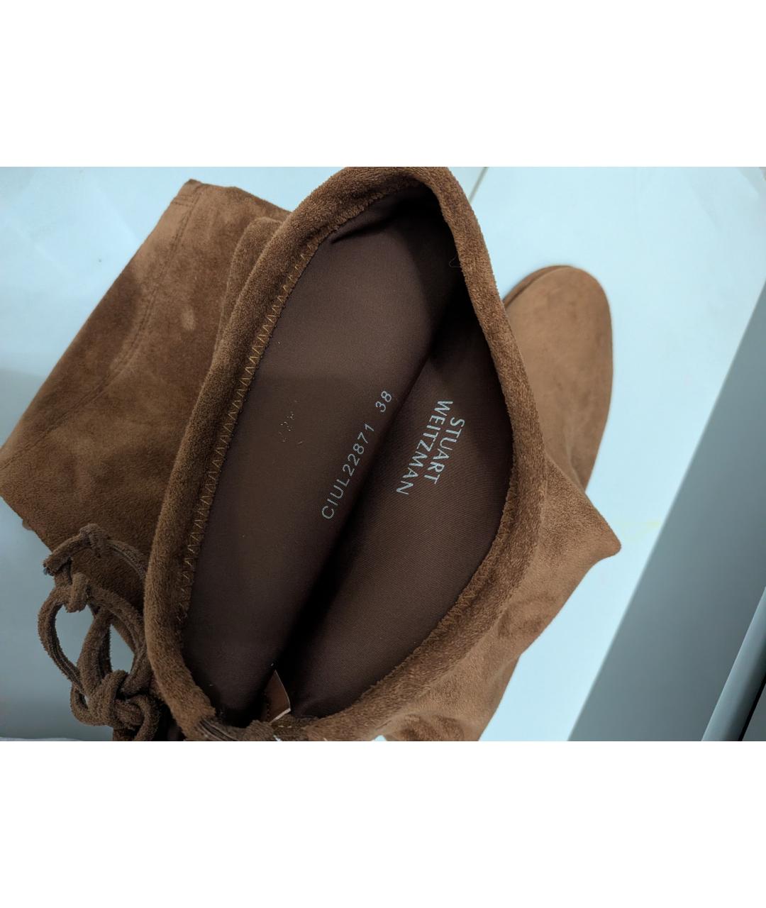 STUART WEITZMAN Коричневые замшевые ботфорты, фото 4