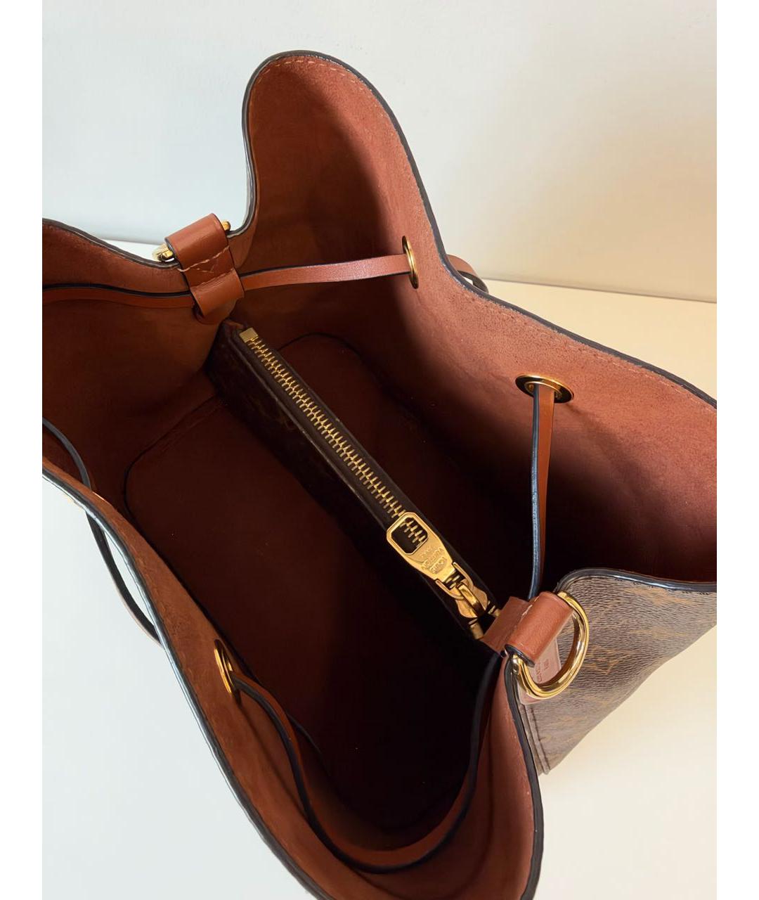 LOUIS VUITTON Коричневая кожаная сумка через плечо, фото 8