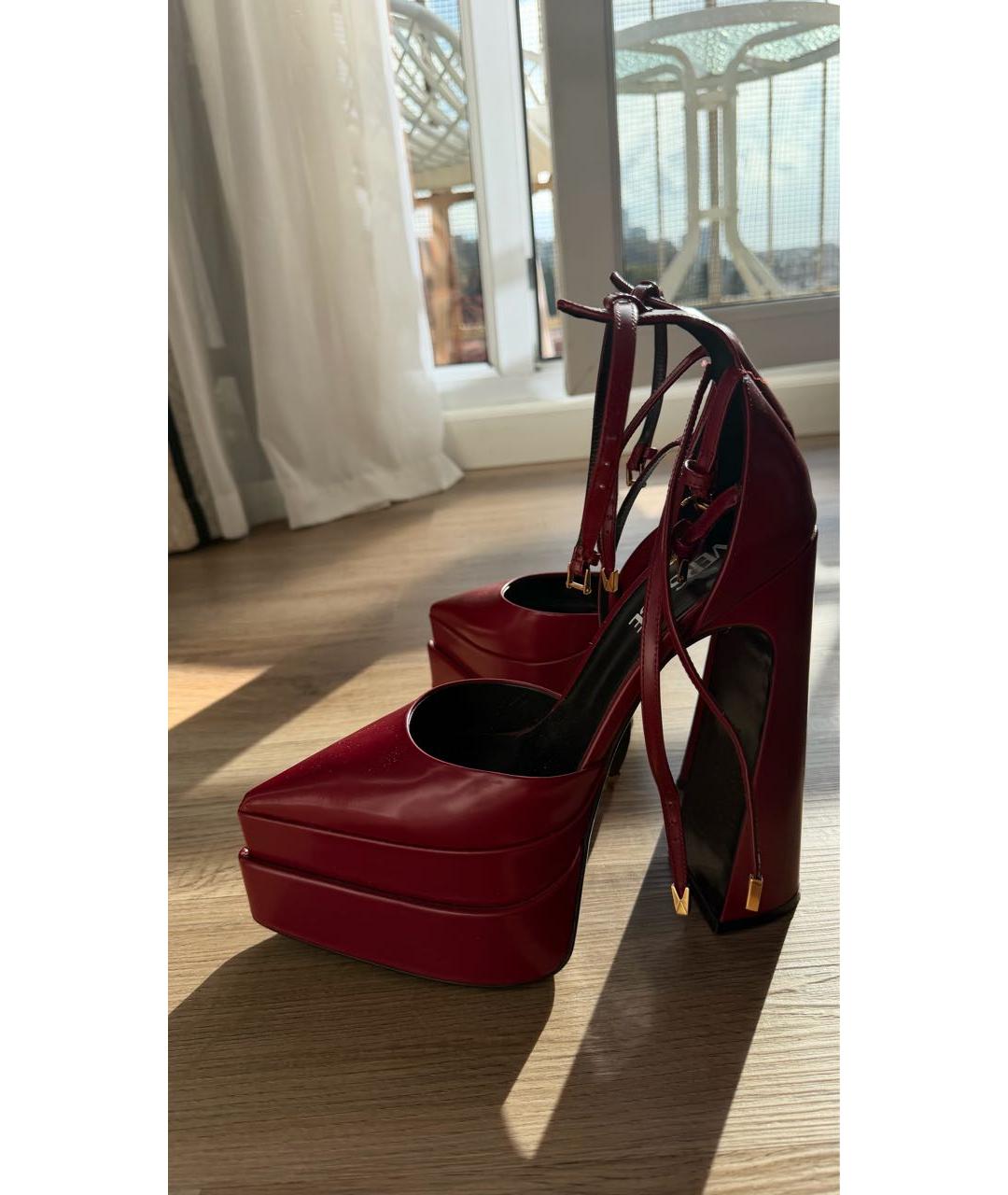 VERSACE Бордовые босоножки, фото 8
