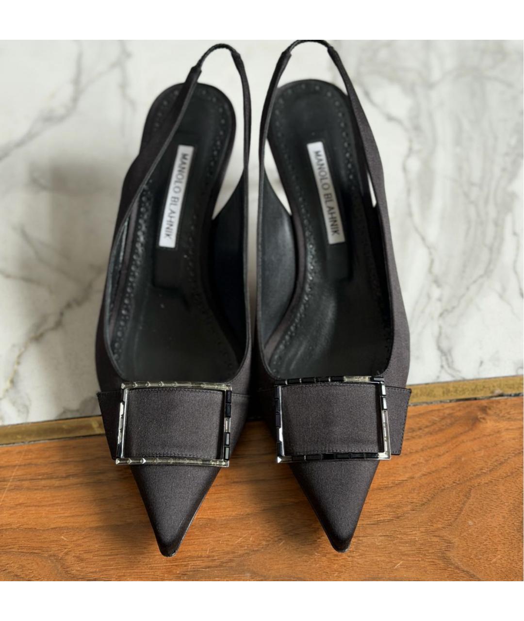 MANOLO BLAHNIK Черные текстильные лодочки на низком каблуке, фото 2