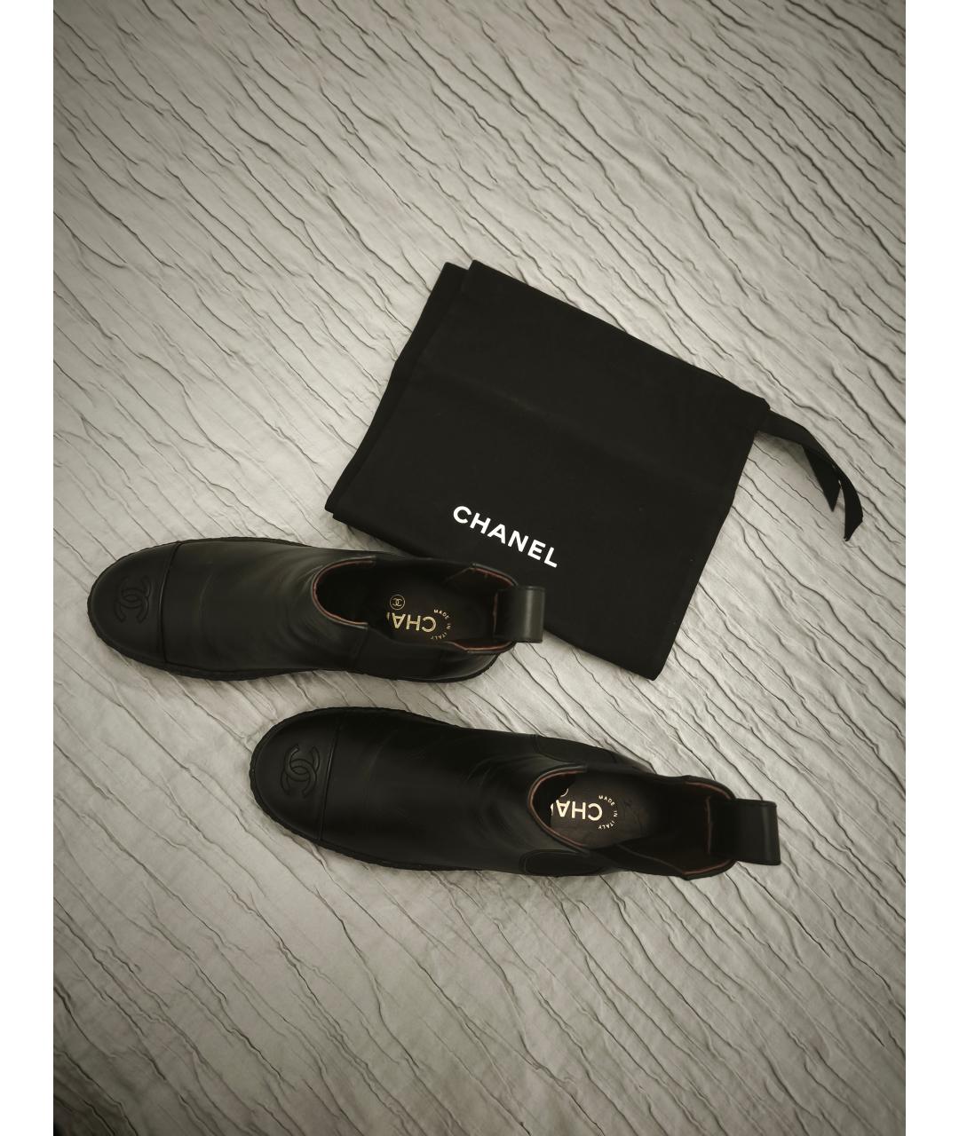 CHANEL Черные кожаные ботинки, фото 3