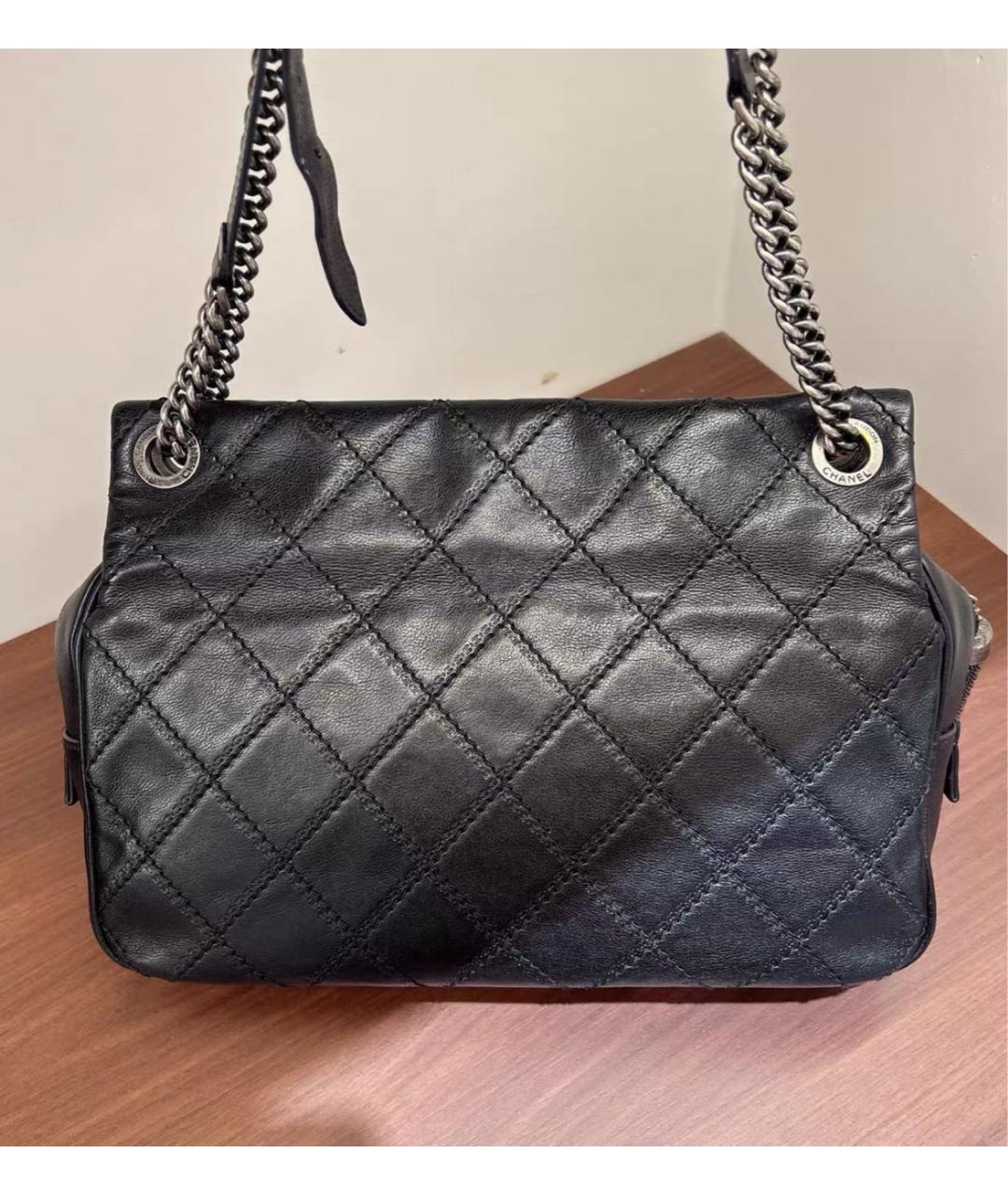 CHANEL Кожаная сумка через плечо, фото 2