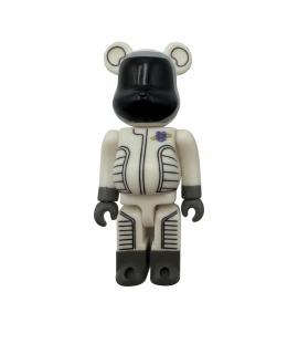 BEARBRICK Скульптура