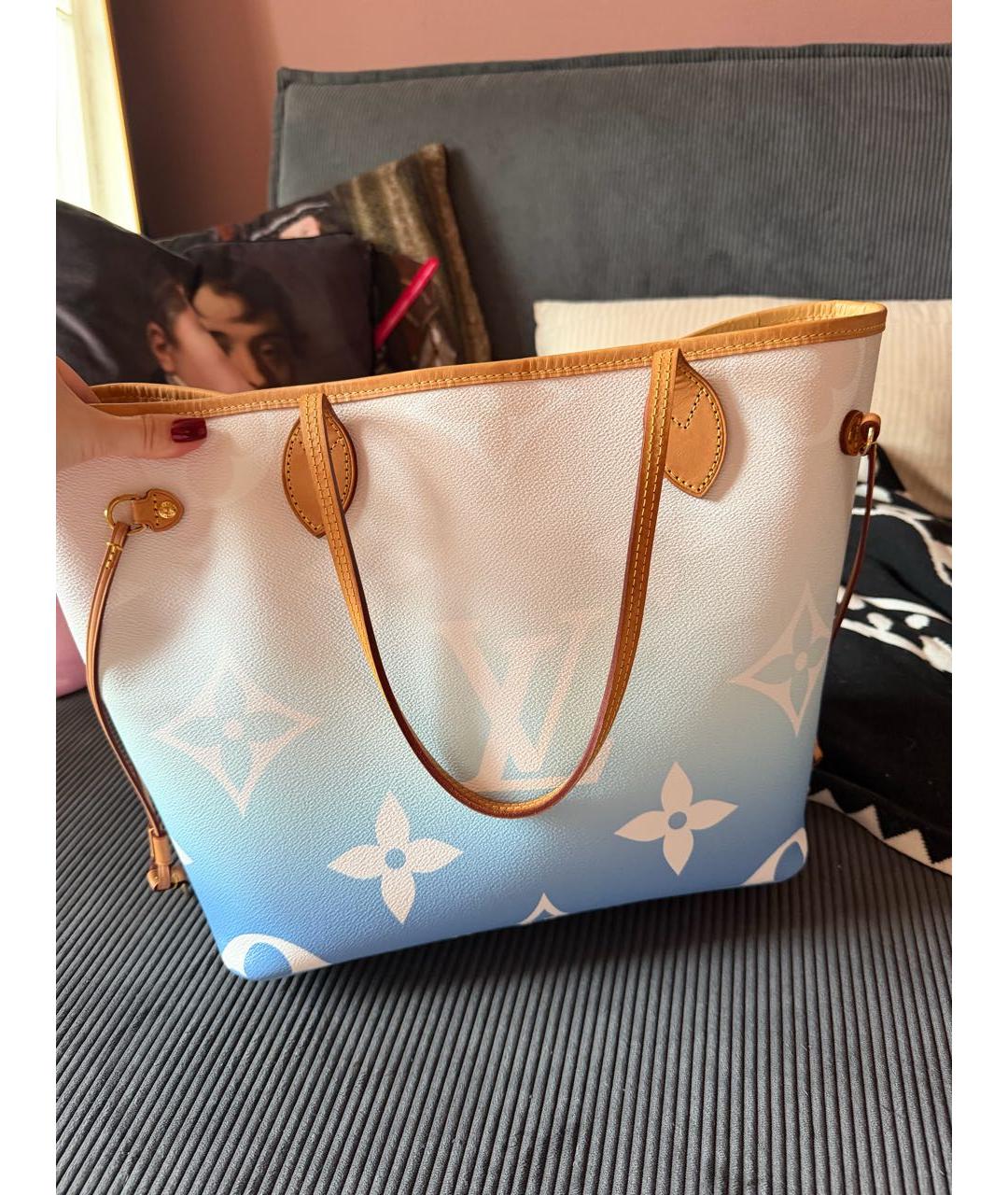LOUIS VUITTON Голубая сумка тоут из искусственной кожи, фото 3