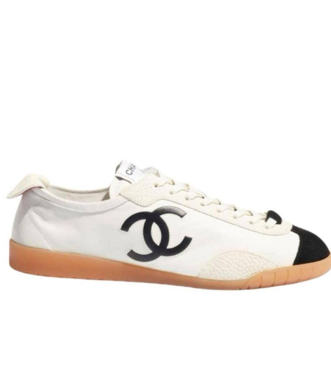 CHANEL Белые кожаные кеды, фото 1