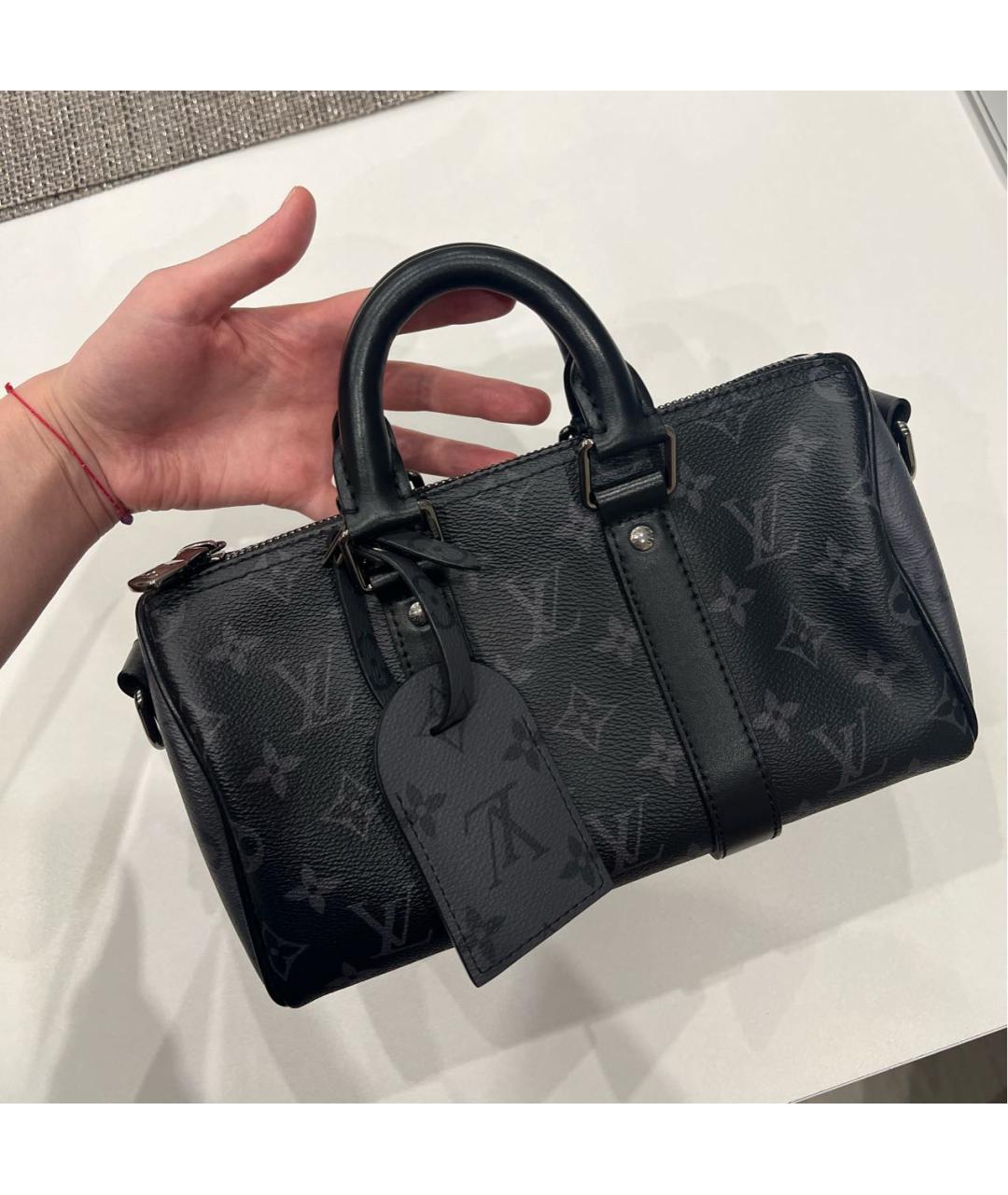 LOUIS VUITTON Черная кожаная сумка с короткими ручками, фото 2