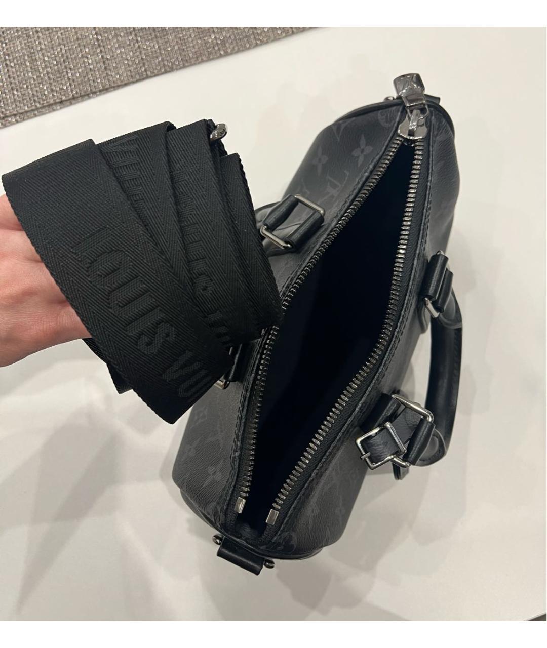 LOUIS VUITTON Черная кожаная сумка с короткими ручками, фото 3