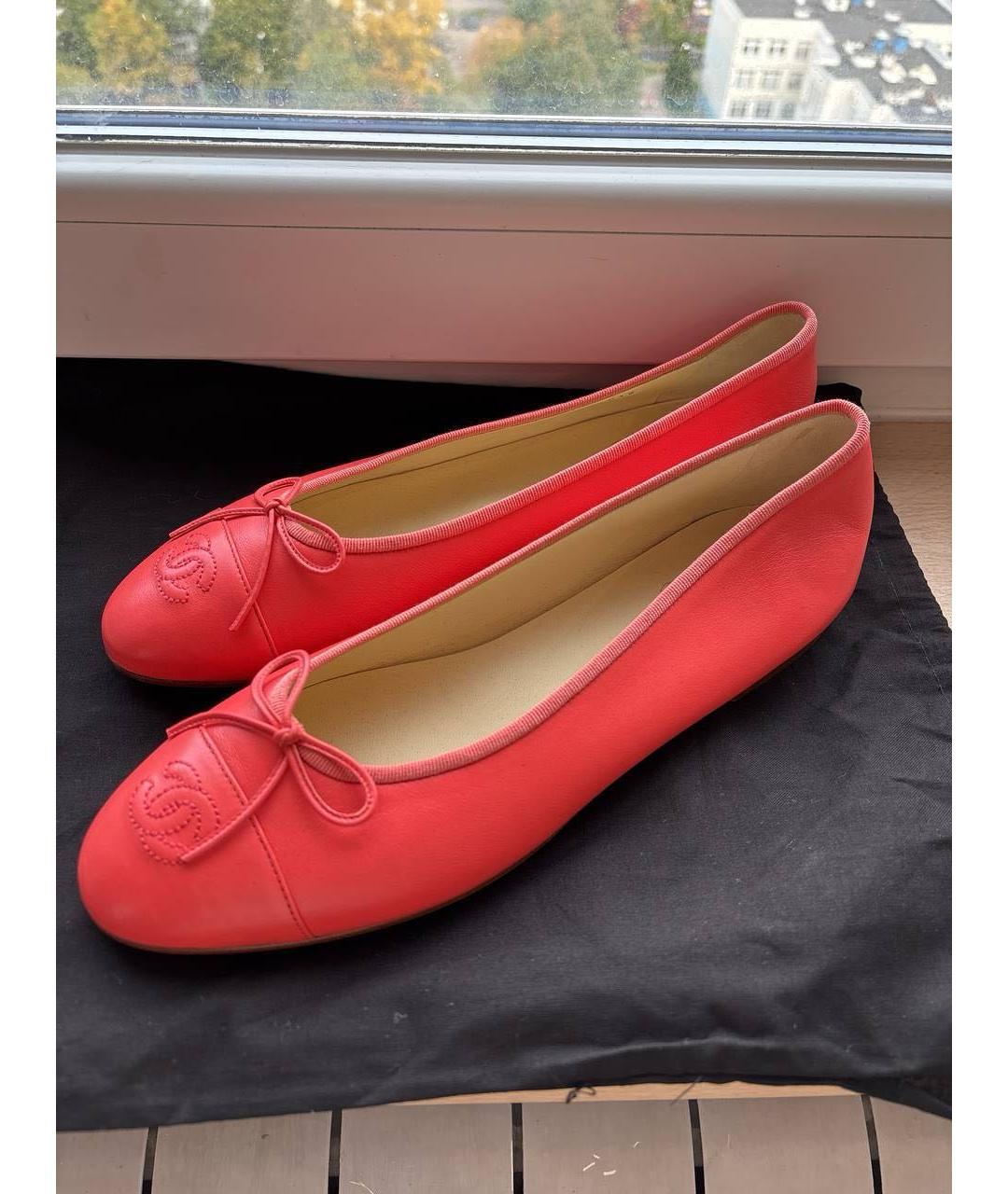 CHANEL Коралловые кожаные балетки, фото 9