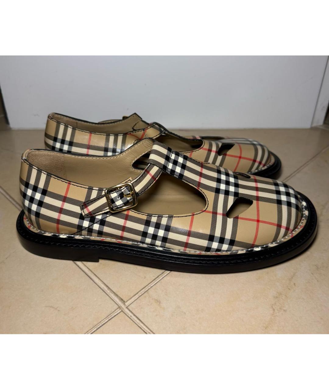 BURBERRY Бежевые кожаные лоферы, фото 5