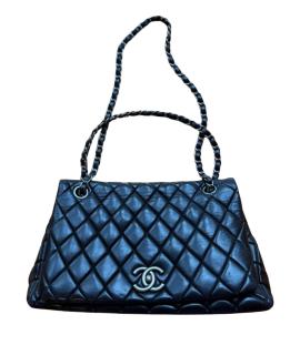 CHANEL Сумка через плечо