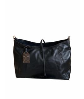 LOUIS VUITTON Сумка через плечо