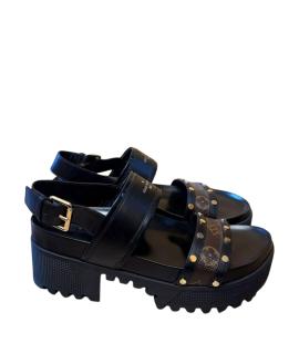 LOUIS VUITTON Сандалии