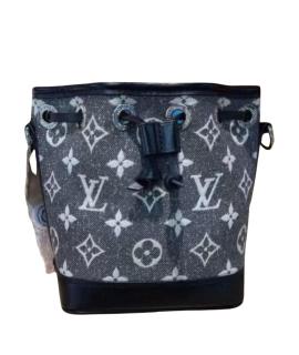 LOUIS VUITTON Сумка через плечо