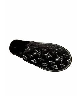 LOUIS VUITTON Шлепанцы