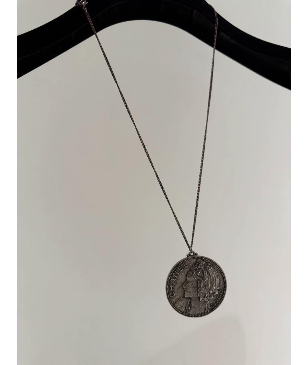 CHANEL Серебряная металлическая подвеска, фото 5