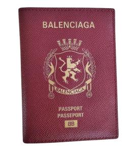 BALENCIAGA Обложка/футляр