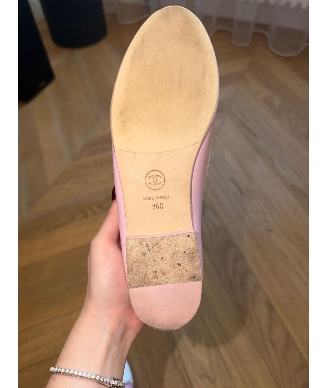 CHANEL Розовые балетки из лакированной кожи, фото 5