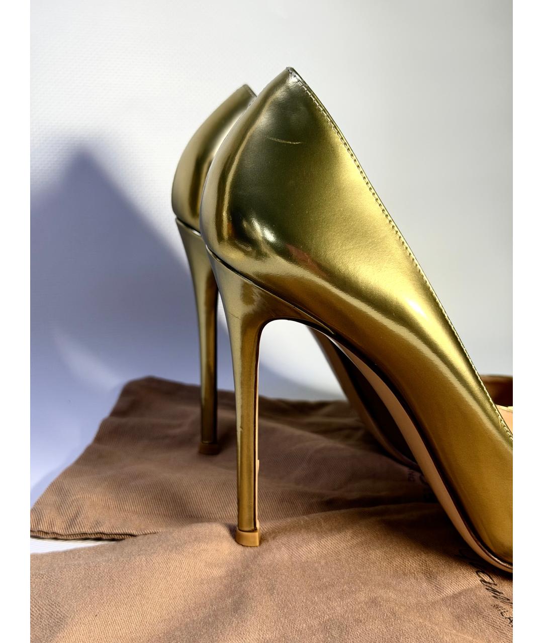 GIANVITO ROSSI Золотые кожаные туфли, фото 7