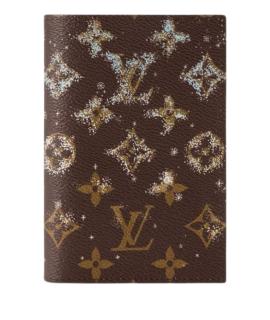 LOUIS VUITTON Обложка/футляр