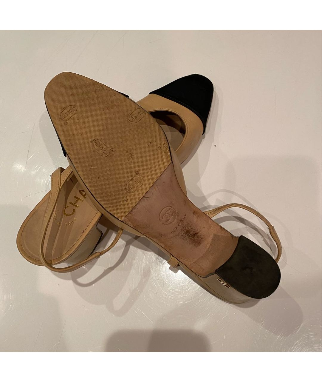 CHANEL PRE-OWNED Бежевые кожаные туфли, фото 4