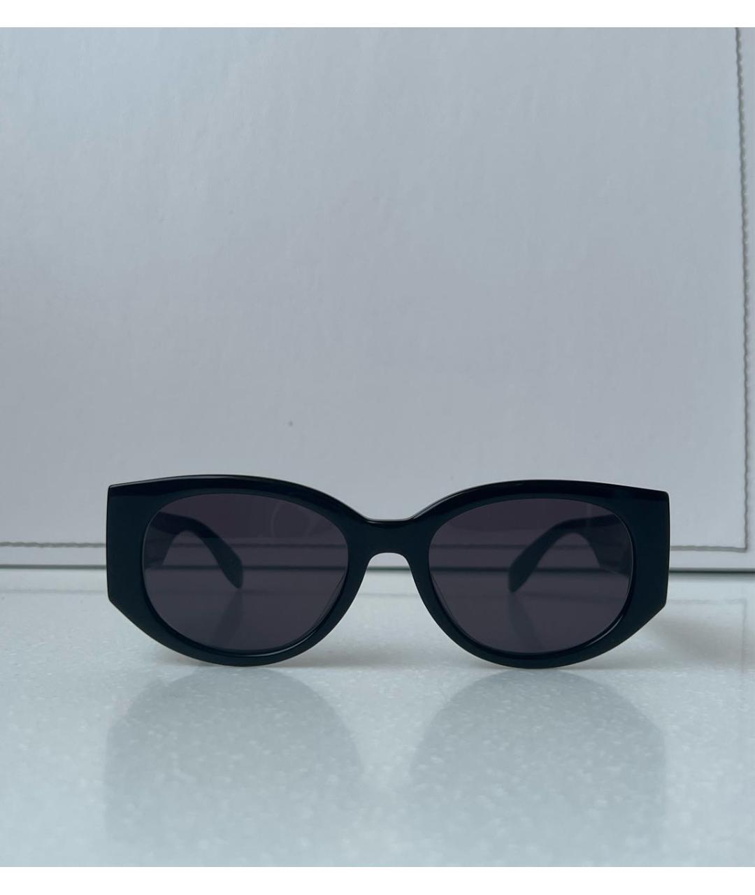 ALEXANDER MCQUEEN Черные пластиковые солнцезащитные очки, фото 9