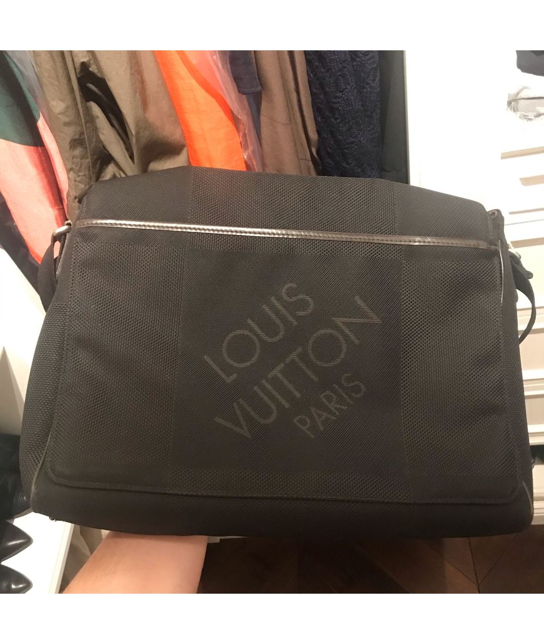 LOUIS VUITTON PRE-OWNED Черная тканевая сумка на плечо, фото 5