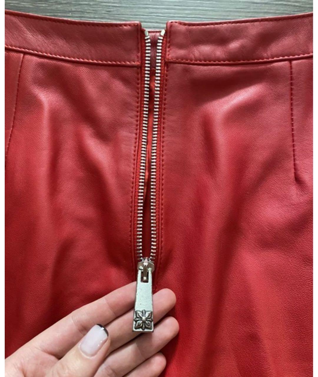 JOHN RICHMOND Красная кожаная юбка мини, фото 2