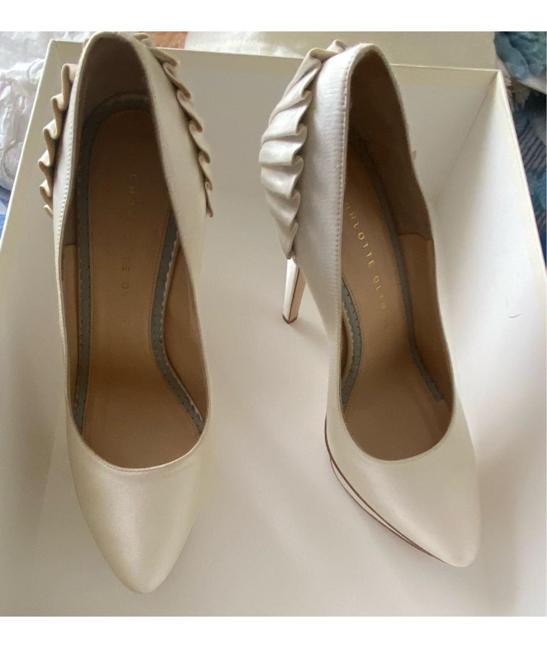 CHARLOTTE OLYMPIA Белые текстильные свадебные туфли на высоком каблуке, фото 2