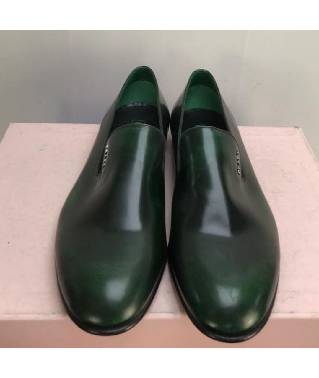 PRADA Зеленые кожаные туфли, фото 2