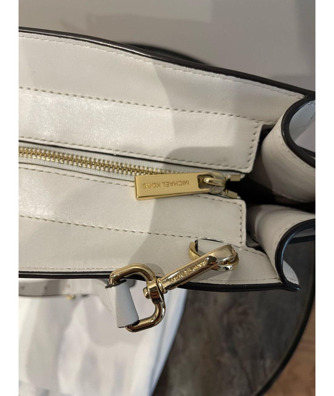 MICHAEL KORS Белая кожаная сумка с короткими ручками, фото 5
