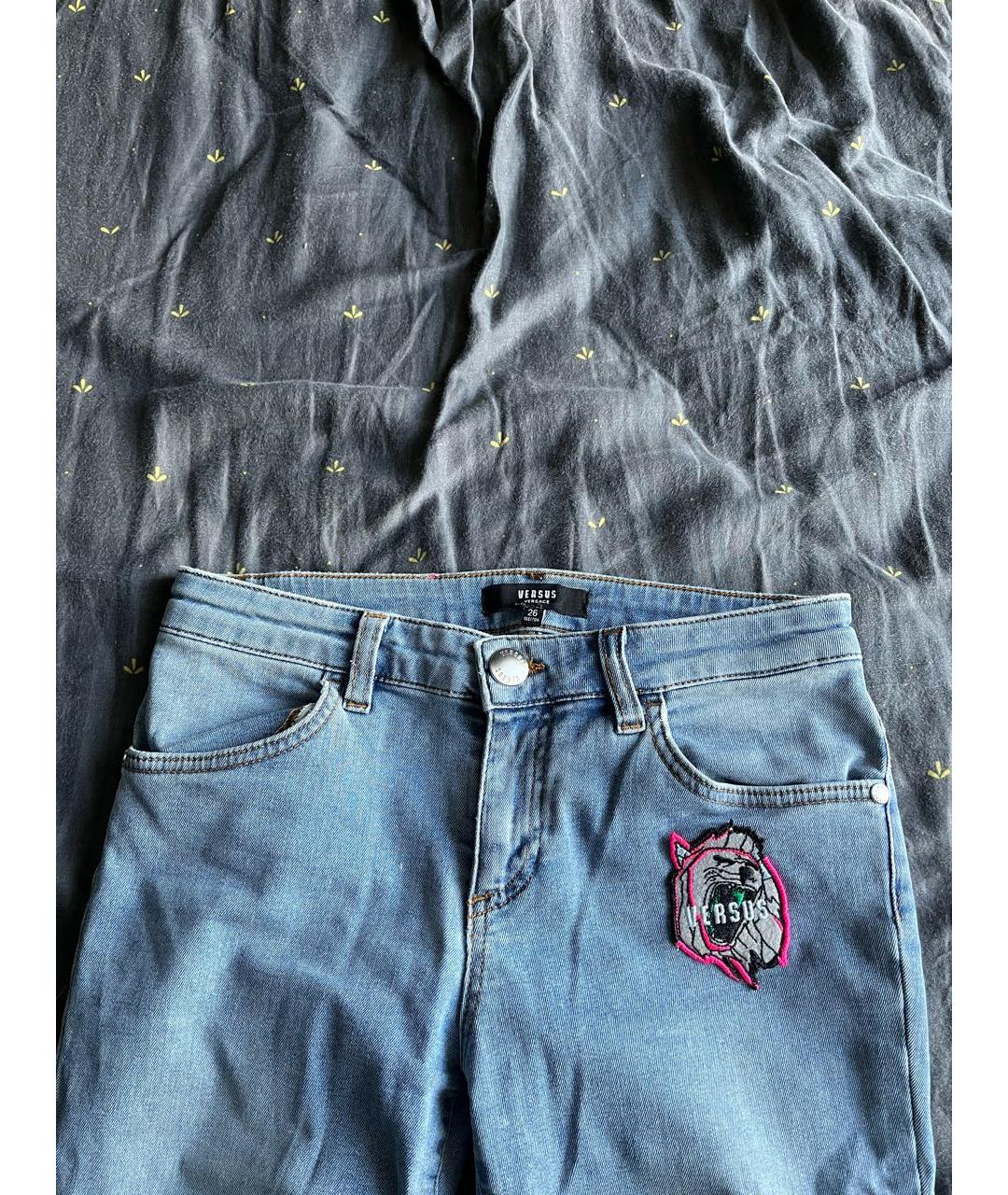 VERSUS VERSACE Голубые хлопко-эластановые джинсы слим, фото 4