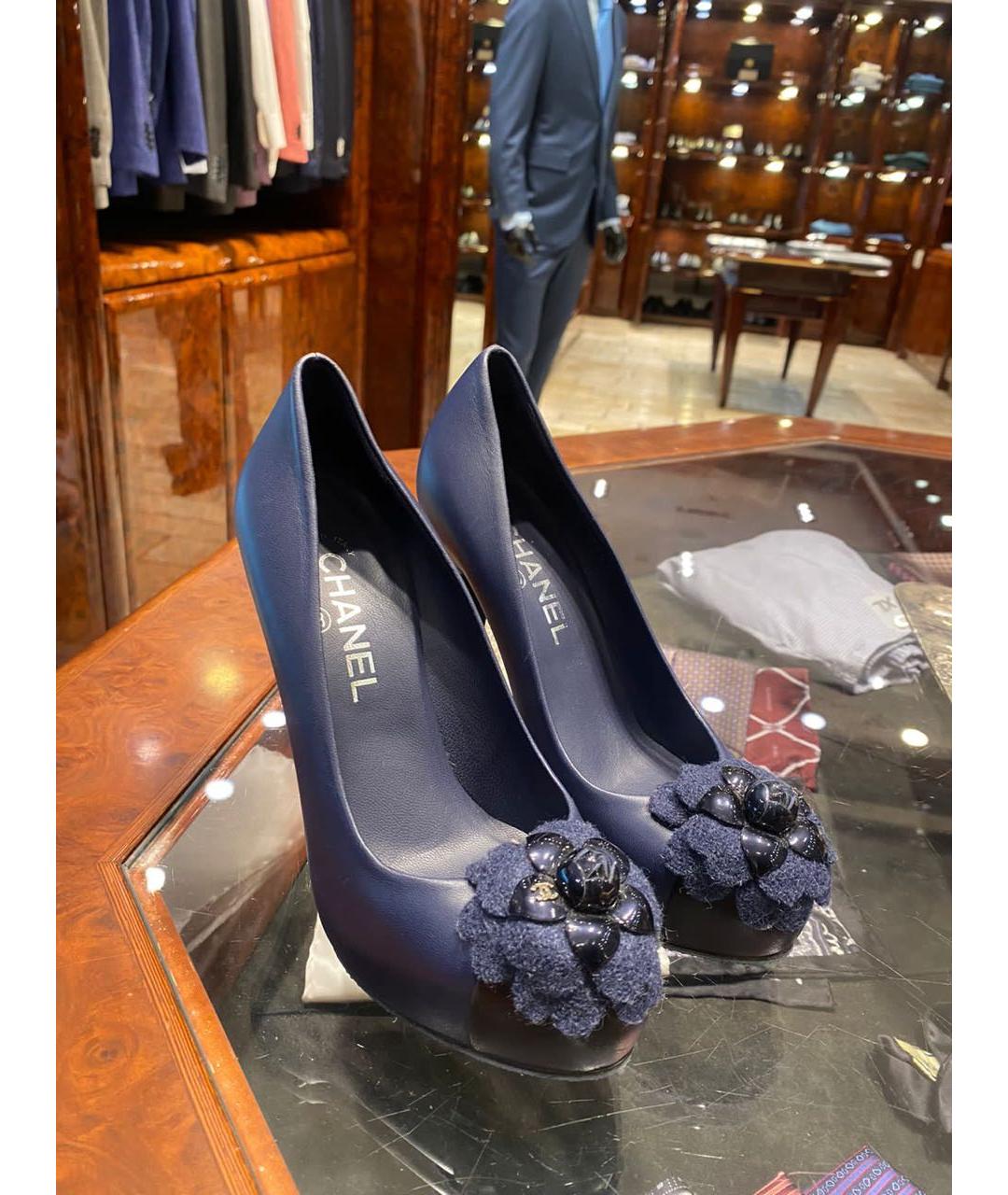 CHANEL PRE-OWNED Синие кожаные туфли, фото 5