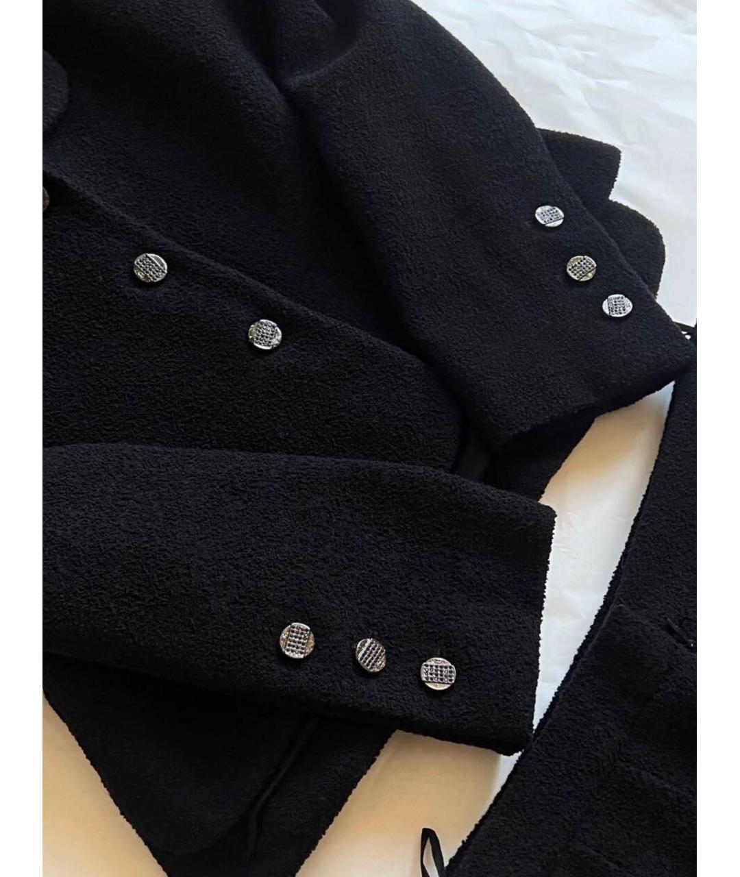 CHANEL PRE-OWNED Черный твидовый костюм с юбками, фото 3