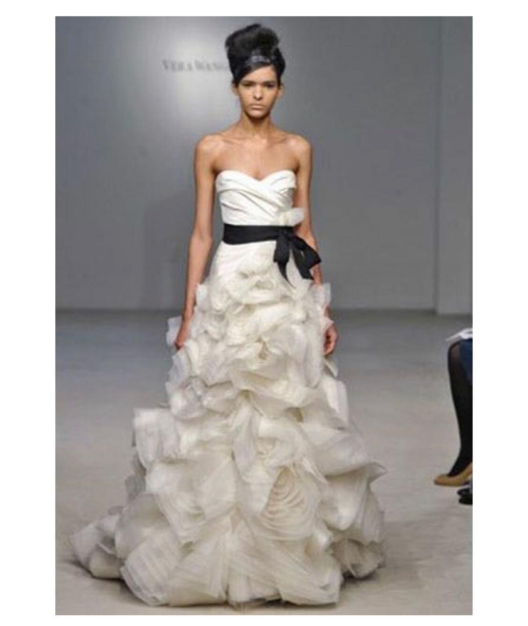 VERA WANG Белое шелковое свадебное платье, фото 4
