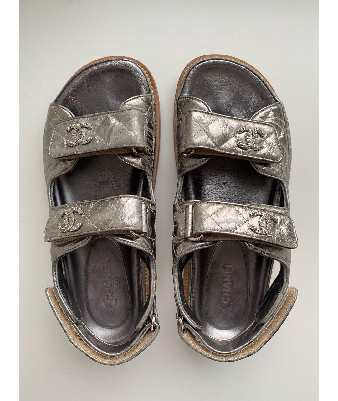 CHANEL PRE-OWNED Серебряные кожаные сандалии, фото 5