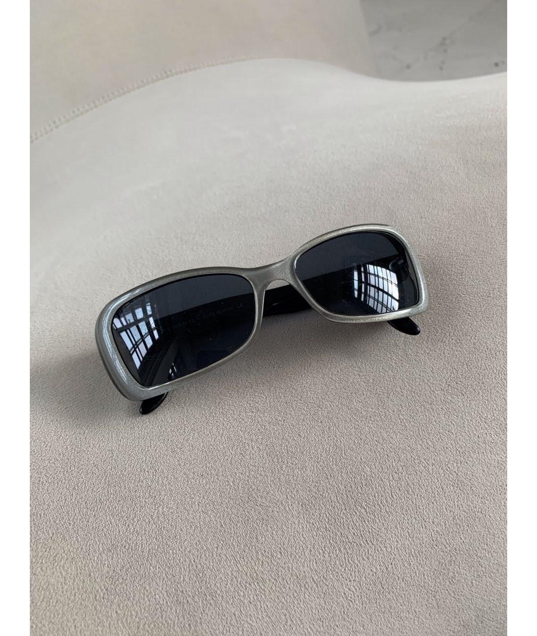 CHANEL PRE-OWNED Антрацитовые пластиковые солнцезащитные очки, фото 3