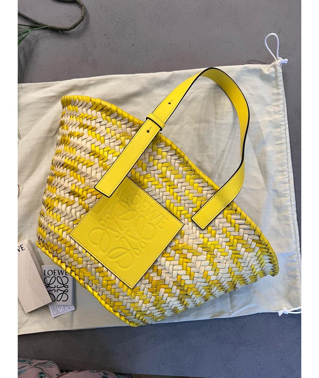 LOEWE Желтая пелетеная сумка тоут, фото 7