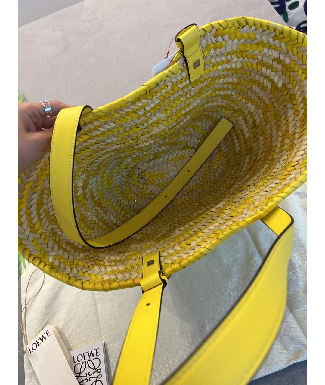 LOEWE Желтая пелетеная сумка тоут, фото 2