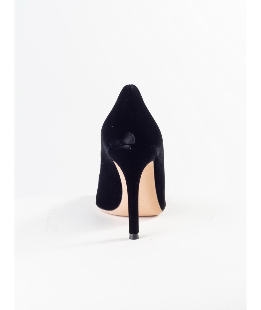 GIANVITO ROSSI Черные бархатные туфли, фото 3