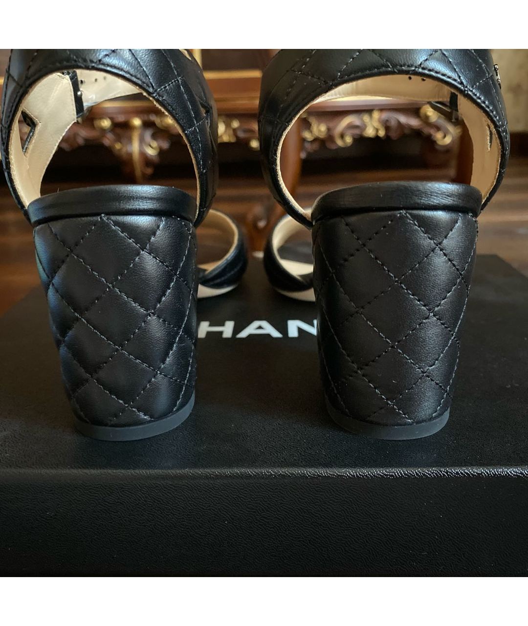 CHANEL PRE-OWNED Черные кожаные босоножки, фото 4