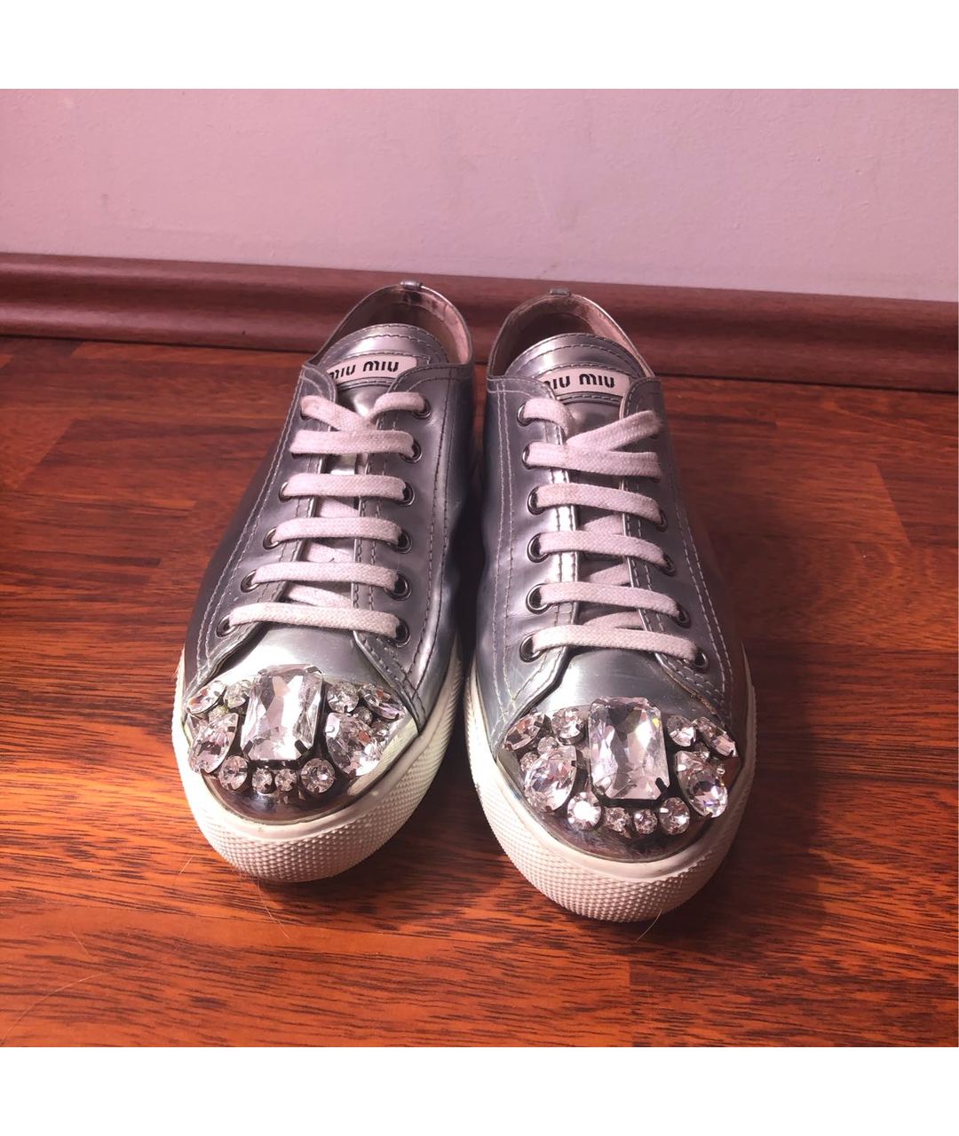 MIU MIU Серебряные кроссовки из искусственной кожи, фото 3
