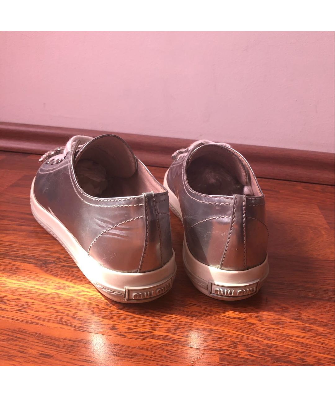 MIU MIU Серебряные кроссовки из искусственной кожи, фото 4