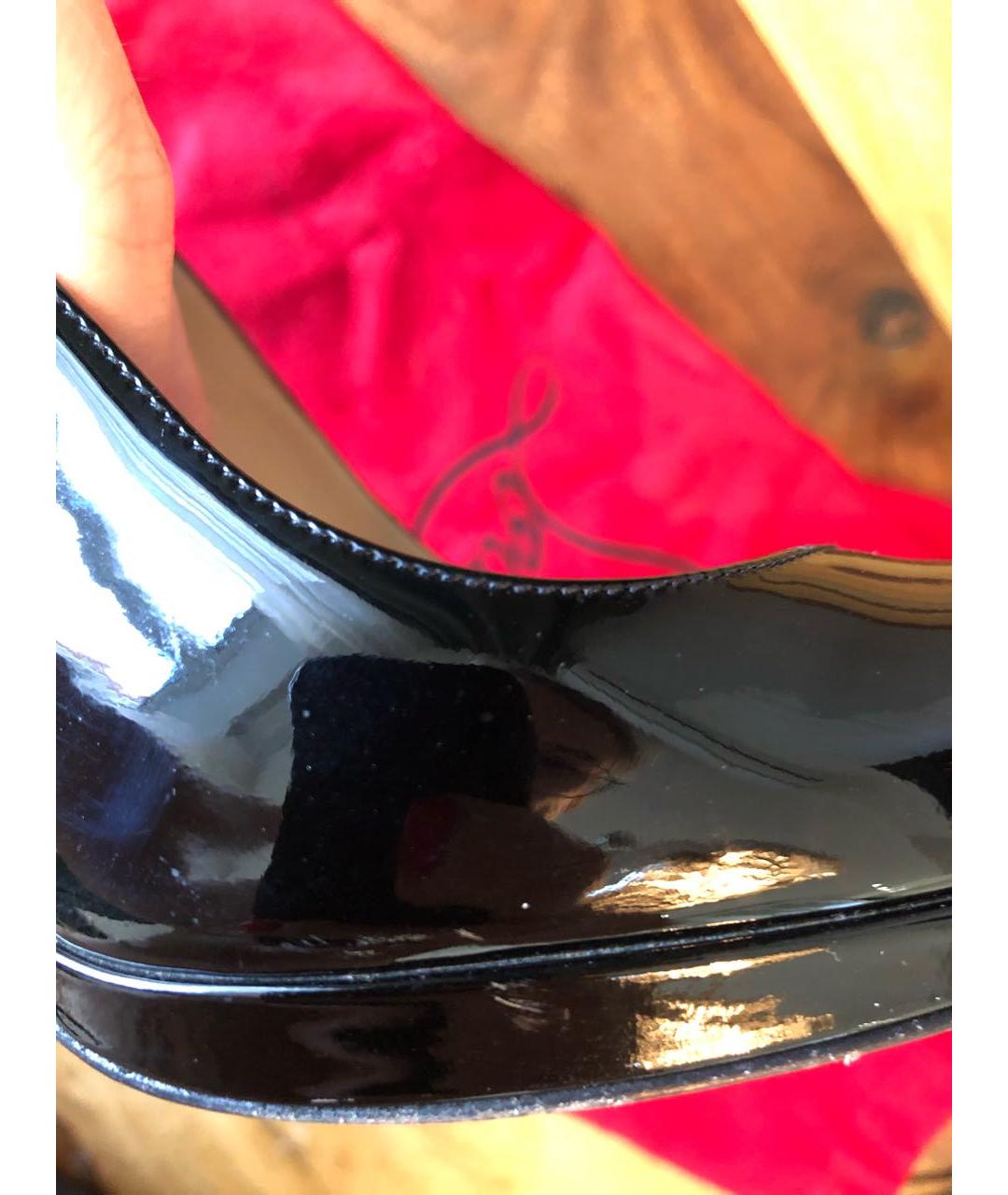 CHRISTIAN LOUBOUTIN Черные туфли из лакированной кожи, фото 7